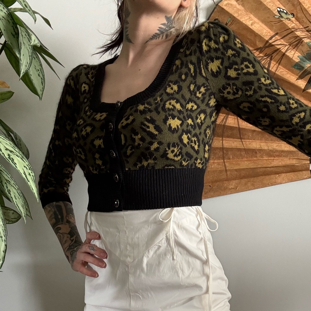 BJ Leopard Print Cropped Cardi